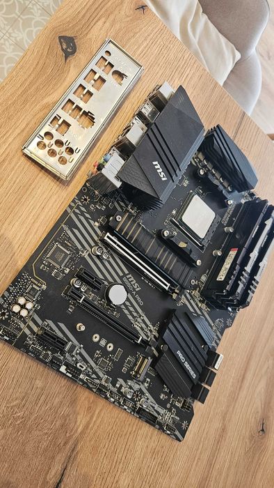 Ryzen 5900X + 64 GB Ram + płyta główna MSI B550-A PRO