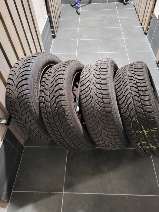 Koła z zimowymi oponami