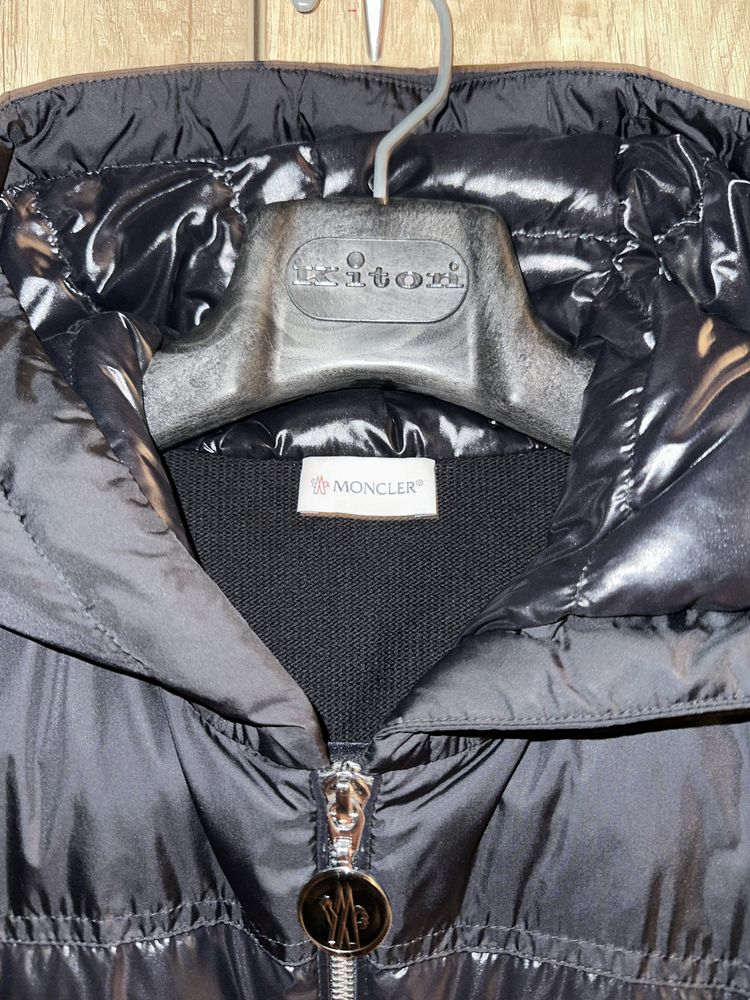 Вязаная куртка-пуховик Moncler