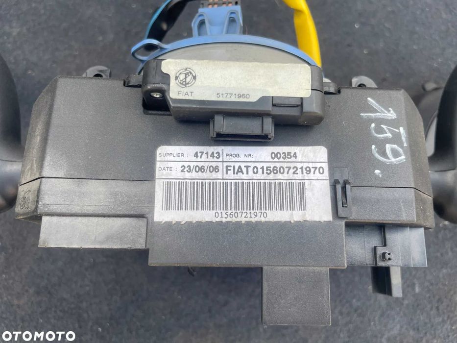 Przełącznik tempomatu pająk kierownicy Alfa Romeo 159