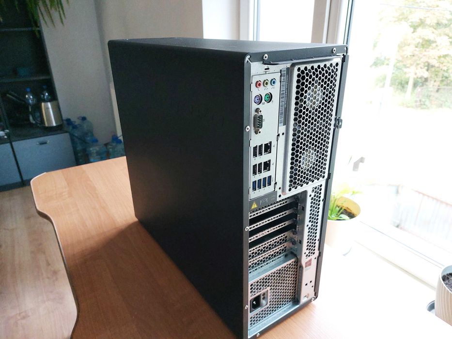 Stacja robocza Lenovo ThinkStation P700 E5-2650 V3 64GB RAM