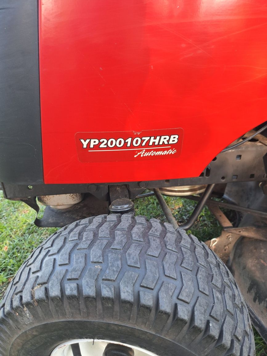 Kosiarka traktorek Yard pro V-TWIN 20km