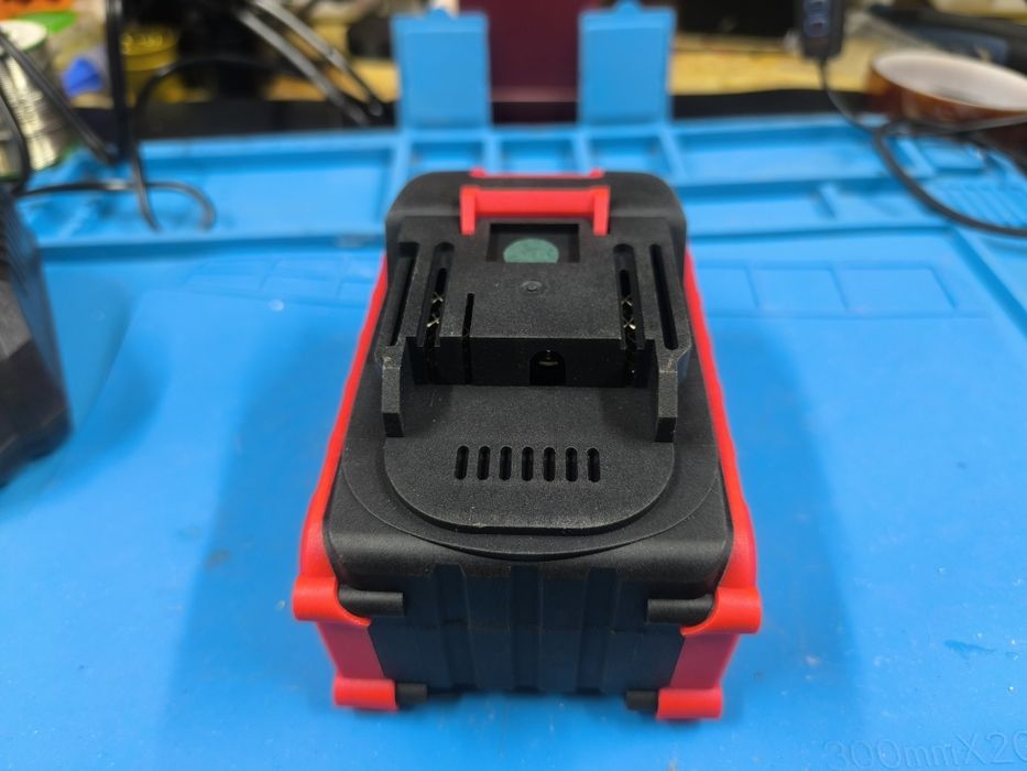 Ремонт перепаковка аккумуляторов шуруповерта, пылесоса, велосипеда