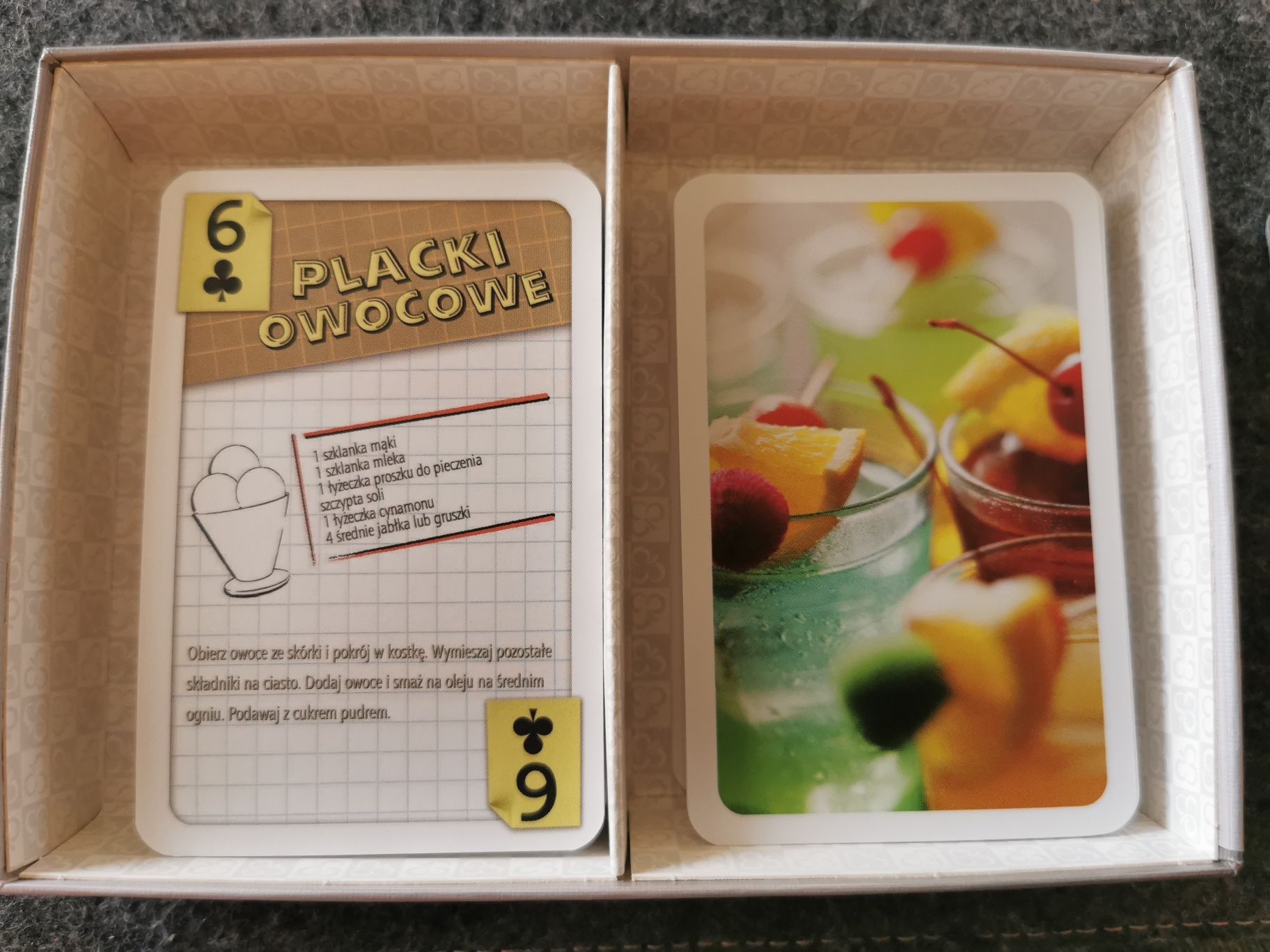 Karty do gry 2x 55 z przepisami kulinarnymi i drinkami Trefl