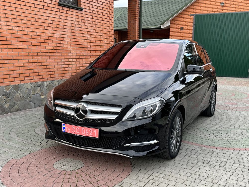 Mercedes B250e Electric Drive