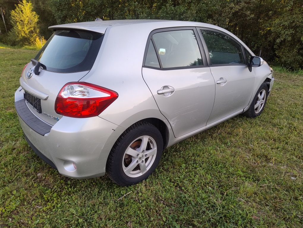 Toyota Auris Hybrydowo-benzynowa