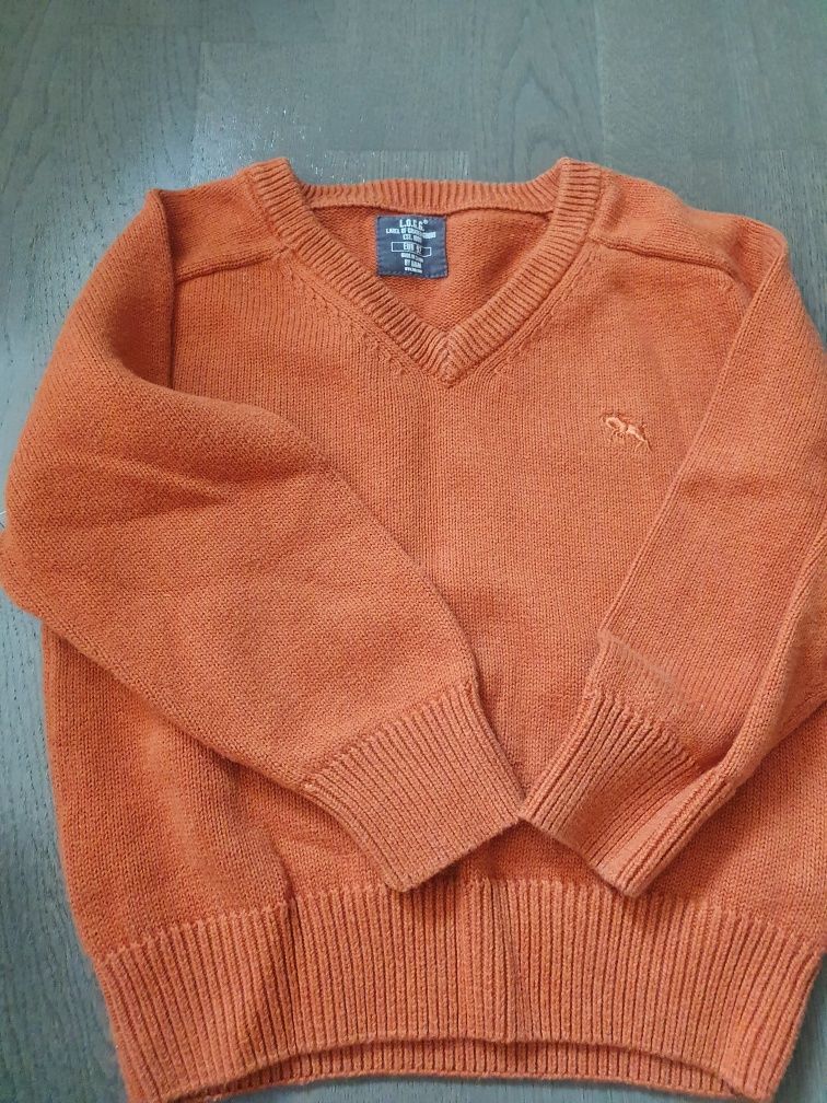 Фирменный свитер hm