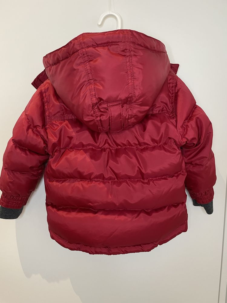 babyGap zimowa pikowana kurtka z naturalnym puchem z kapturem