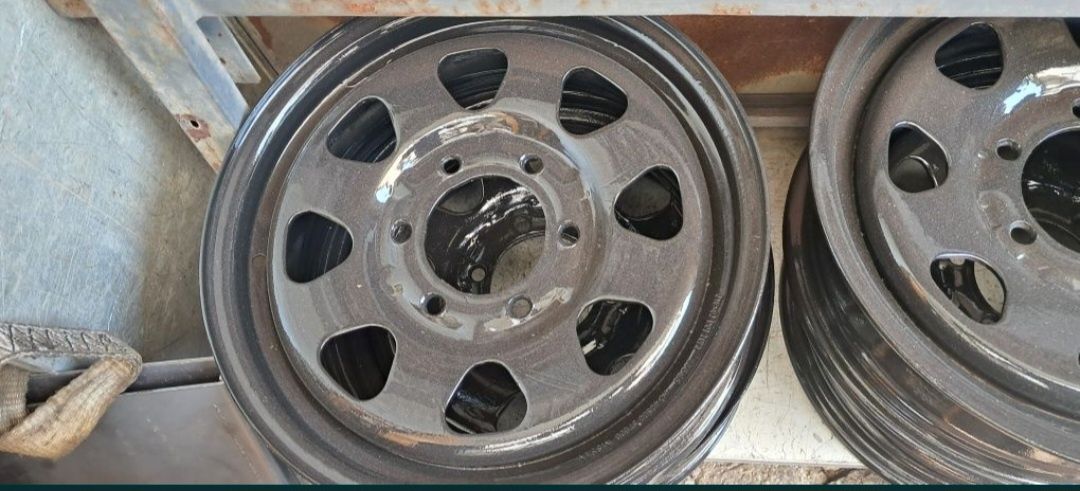 Jantes ferro 16"   6 furos