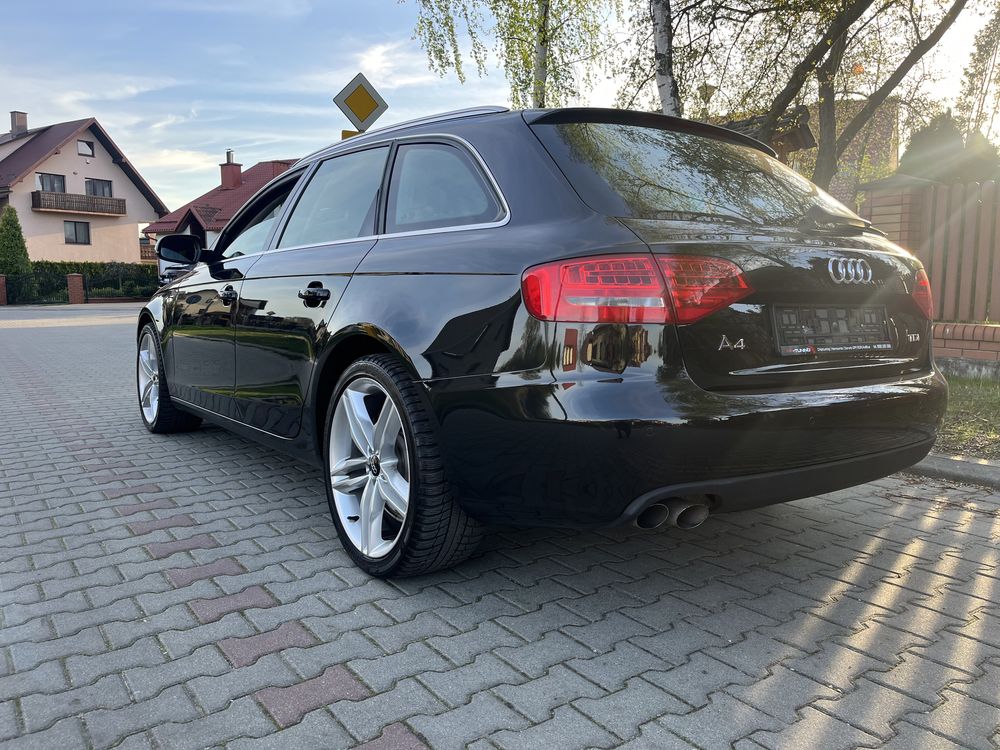 Audi a4 b8 2.0TDI Niski przenieg 150tyskm