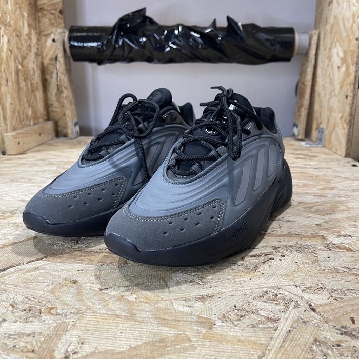 Чоловічі кросівки Adidas Ozelia grey