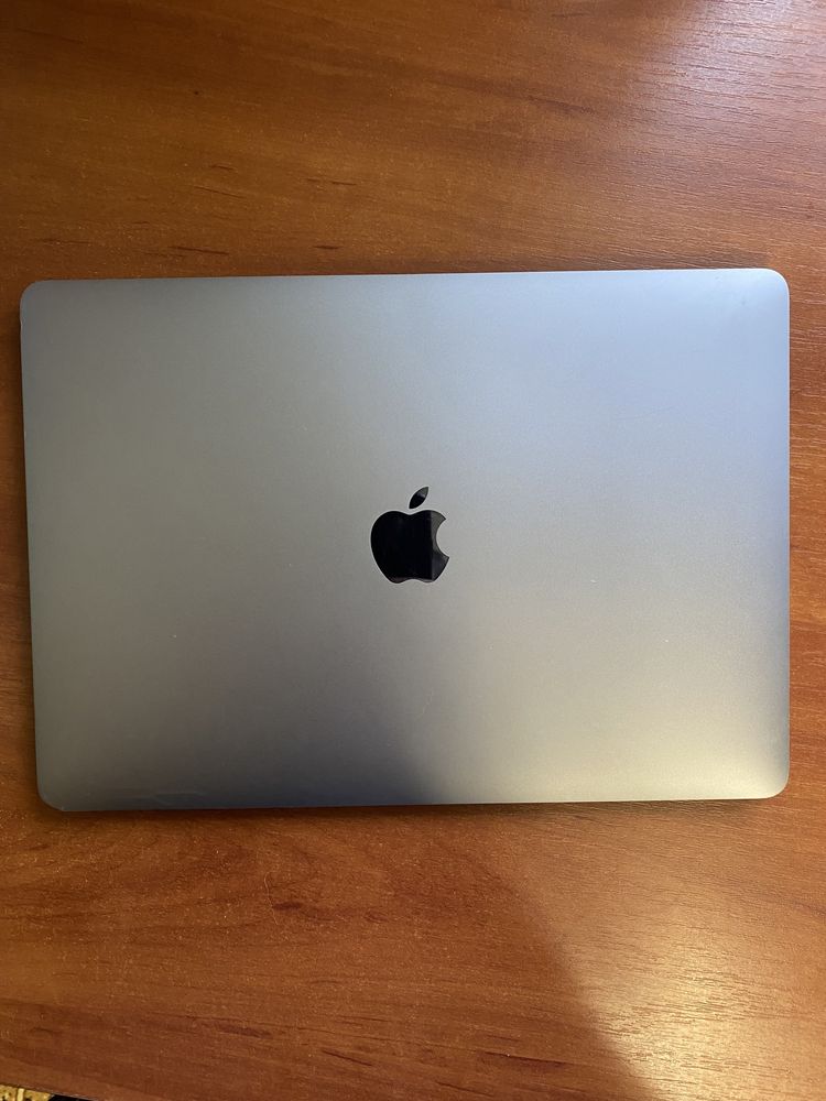 MacBook Pro 2016 i5 8/512gb