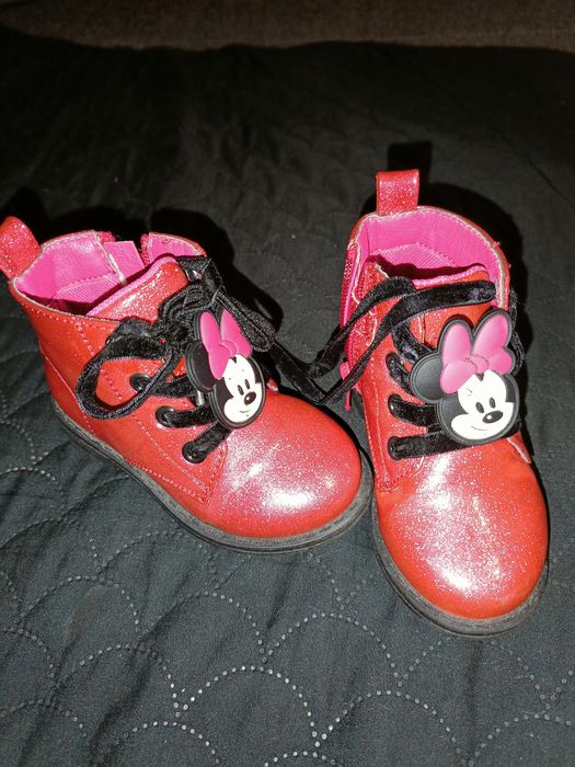 Botki błyszczące na zamek Mickey mousa Cool club 21