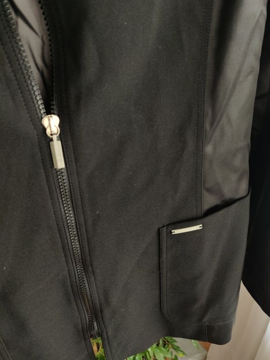 Czarny elegancki  firmowy żakiet