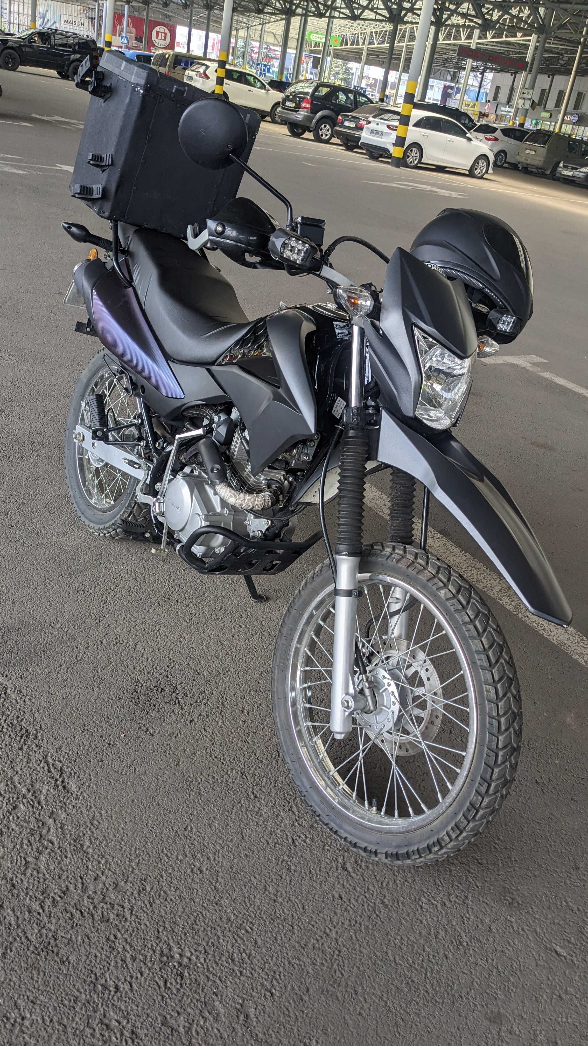 Honda XR 150L 3тис км. Стан нового. Купував у салоні