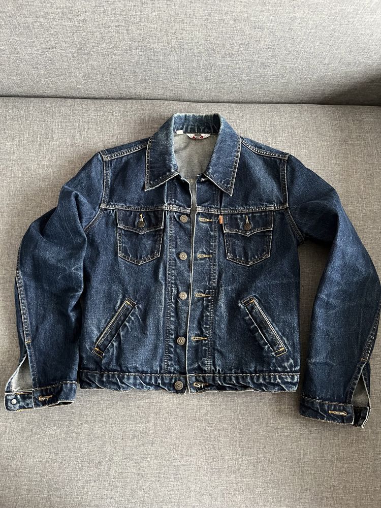Джинсовая куртка levis