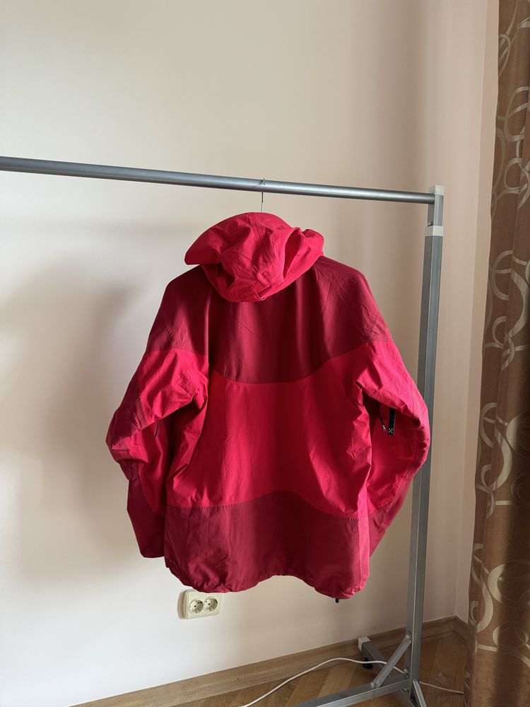 Вітровка на мембрані Gore-tex Haglofs куртка