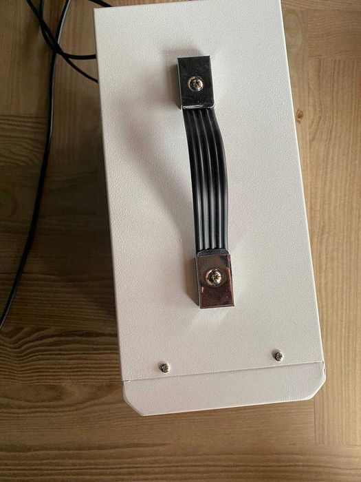 Инвертор Techfine HB0512 UPS 500VA 12v/230v 400w + аккумулятор