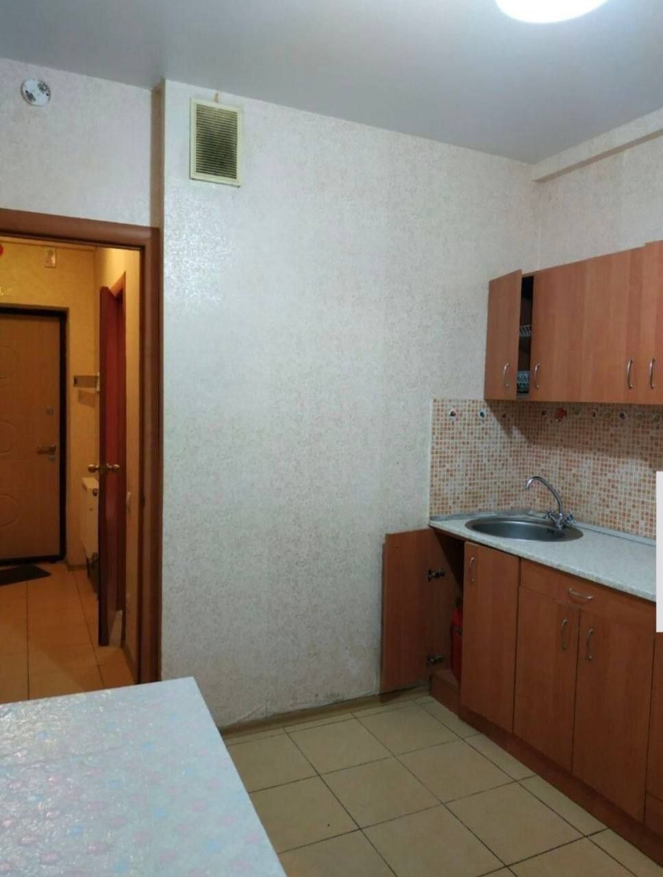Продам 1 комнатную ЖК 7 Небо Авангард 10 эт 32м