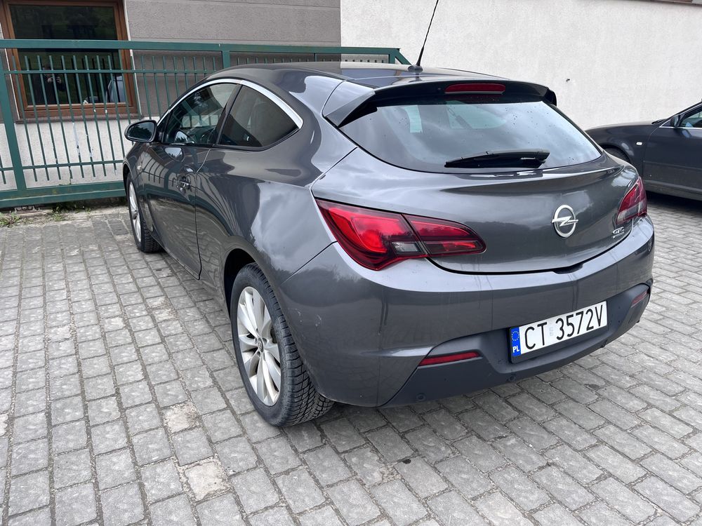 Opel Astra J GTC 1.7cdti 110KM 160 tyś km ! Stan bardzo dobry !