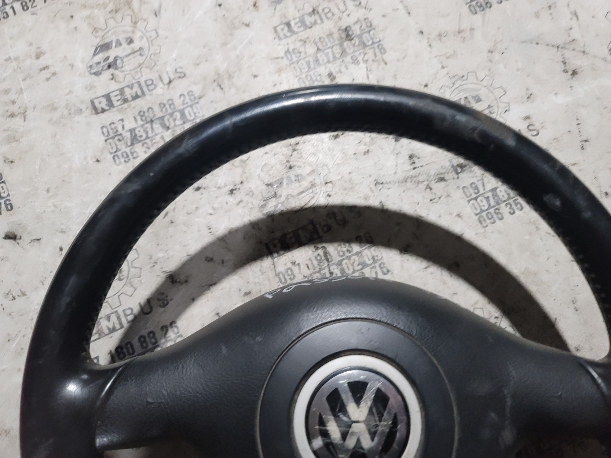 Руль VW Passat b5 гарний стан взборі з подушкою.