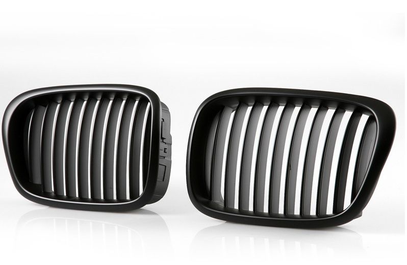 Ноздри BMW Решетки радиатора мат глянец GERAMANY БМВ E39 черные е39