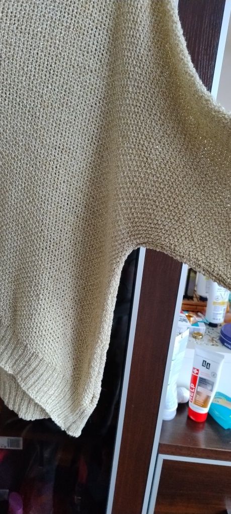 Nowy sweterek damski ze złota nitka rozmiar uniwersalny