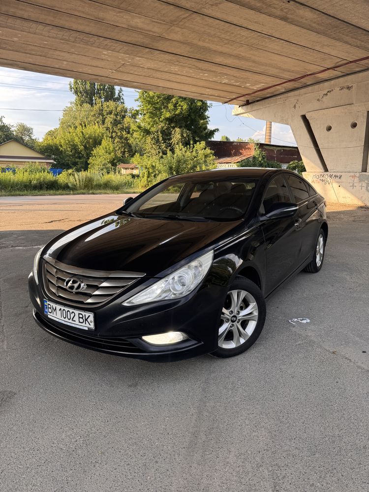 Hyundai Sonata 2.0 газ/бензин 2011 рік офіційне авто