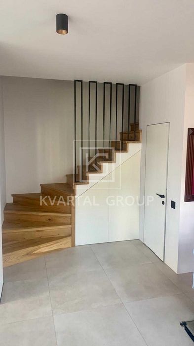 Продаж тауну з дизайнерським ремонтом ШВИДКИЙ ВИЇЗД НА КИЇВ