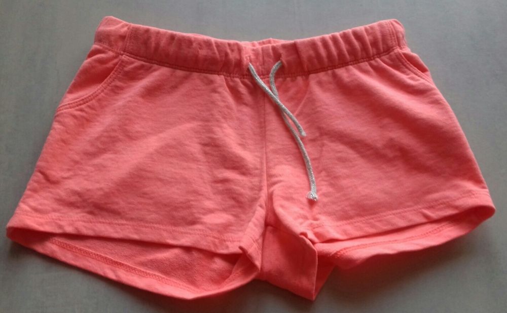 Krótkie spodenki HM r.116, 5-6 lat, bawełniane bdb