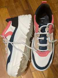 Кросовки кросівки на платформі bershka 39 жіночі білі розові сині