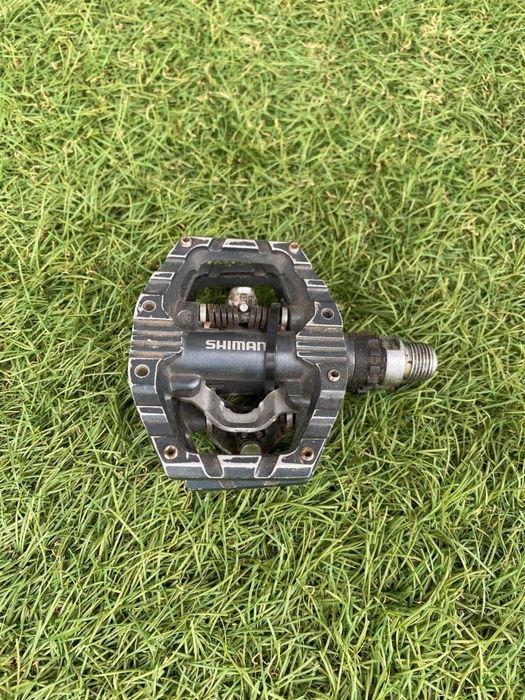 Велосипедні педалі SHIMANO
