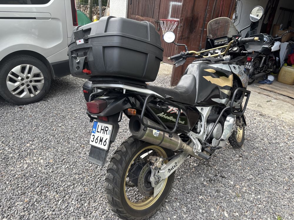 Honda Africa Twin XRV750 rok 1994