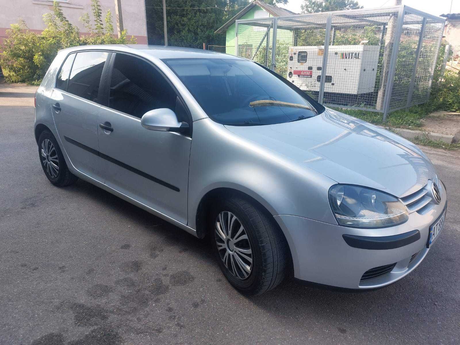 Продам машиVolkswagen golf5