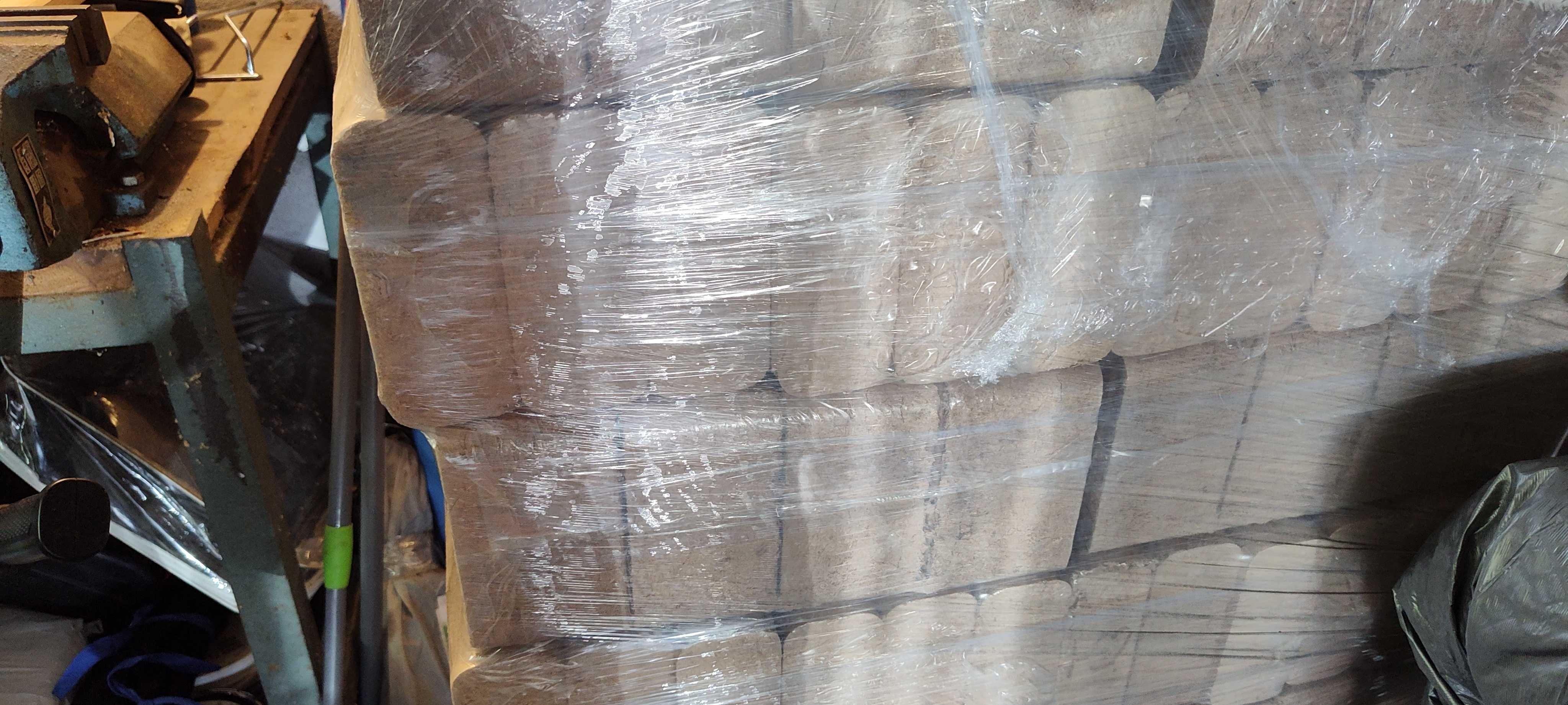 Brykiet paleta 1000 kg - odbiór osobisty Pisarzowice, obok Bielska-B