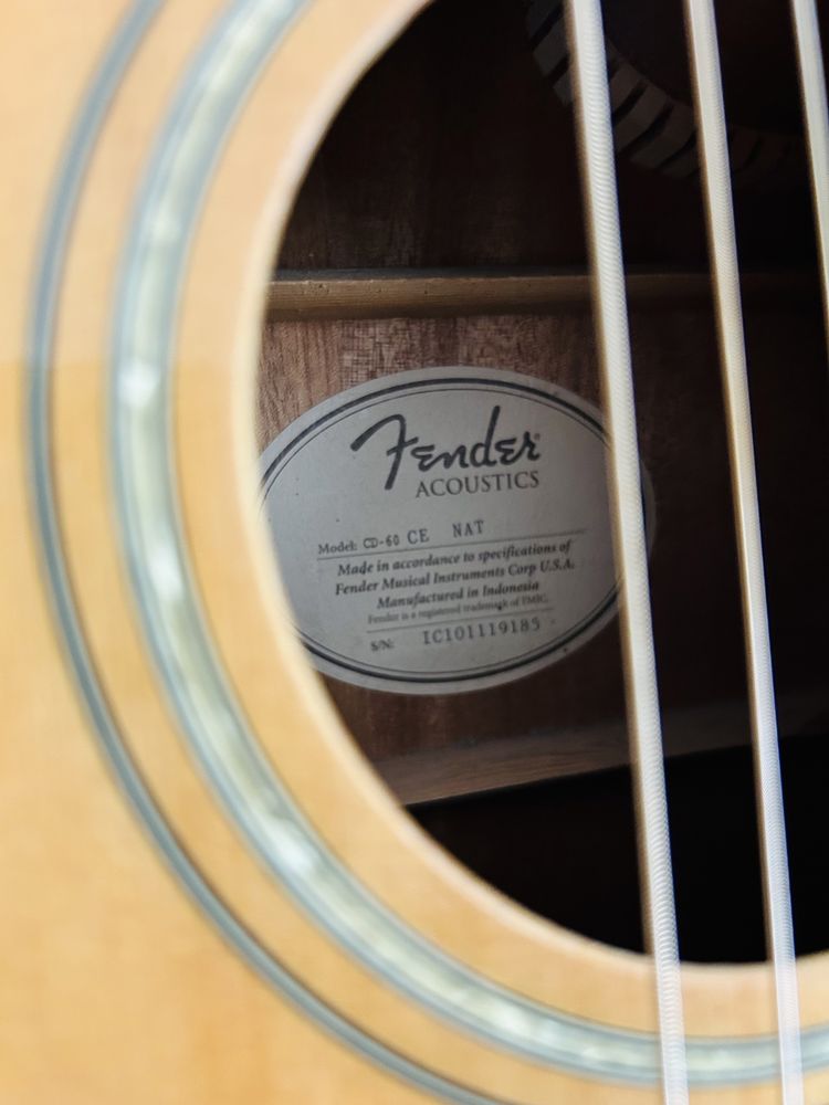 Fender CD-60CE NAT