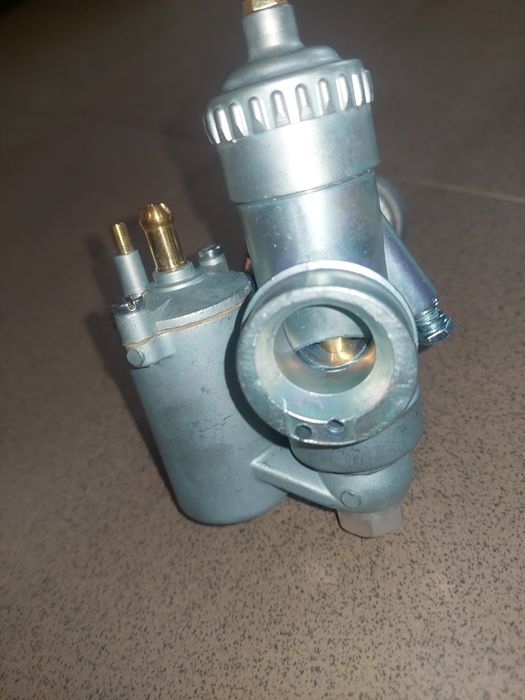 Nowy kpl z kruccem gaznik g20 silnik wsk125 wfm