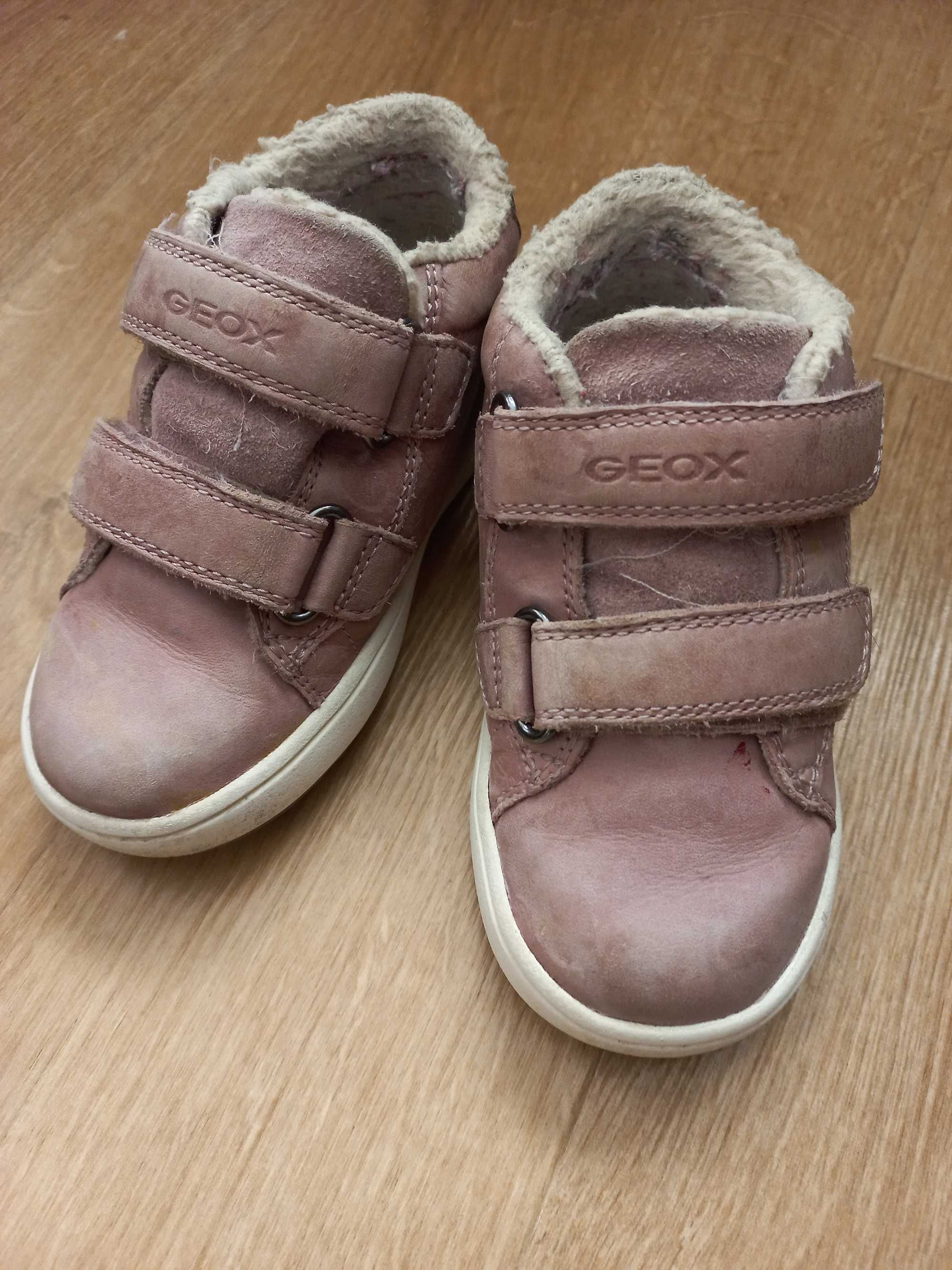 Buty dla dziewczynki Geox Respira r. 24