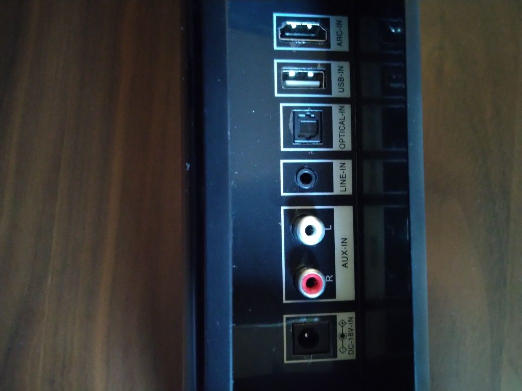 Sound bar com comando