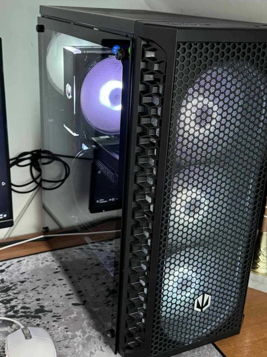 Komputer stacjonarny GEFORCE RTX 3060 12GB, AMD RYZEN 5 5600,+ MONITOR
