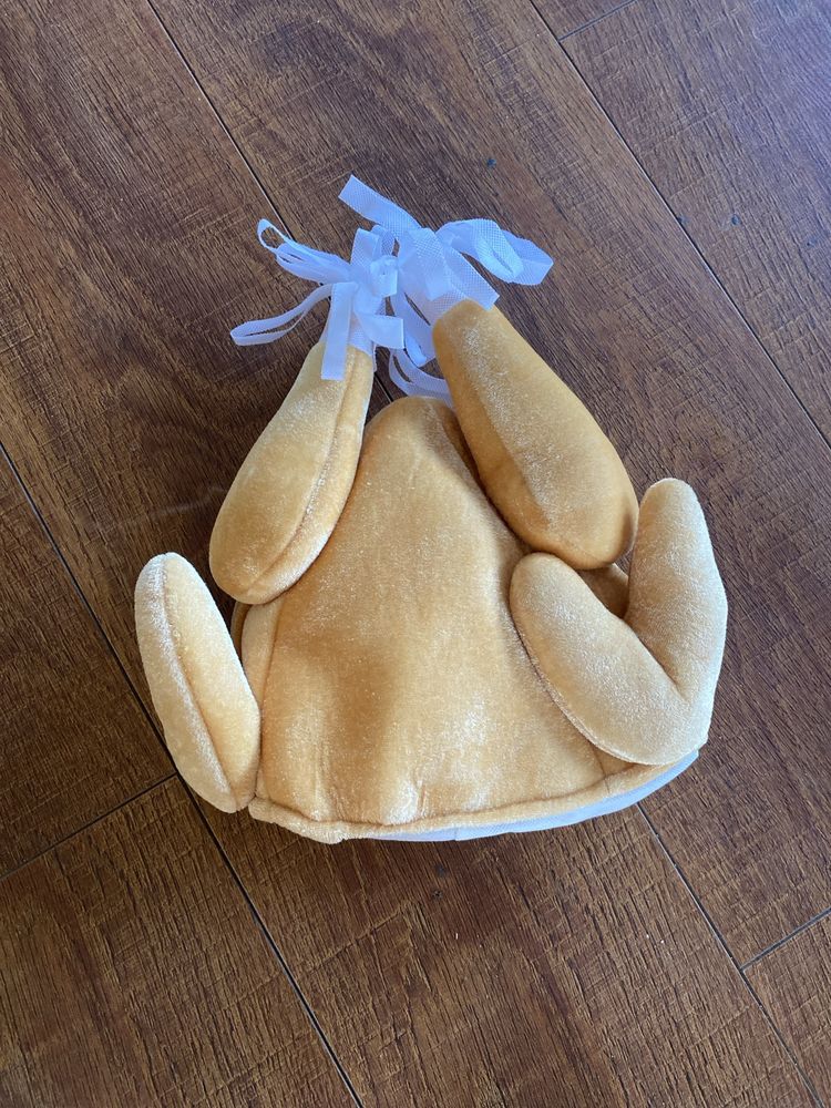 Шапка курицы из Друзей