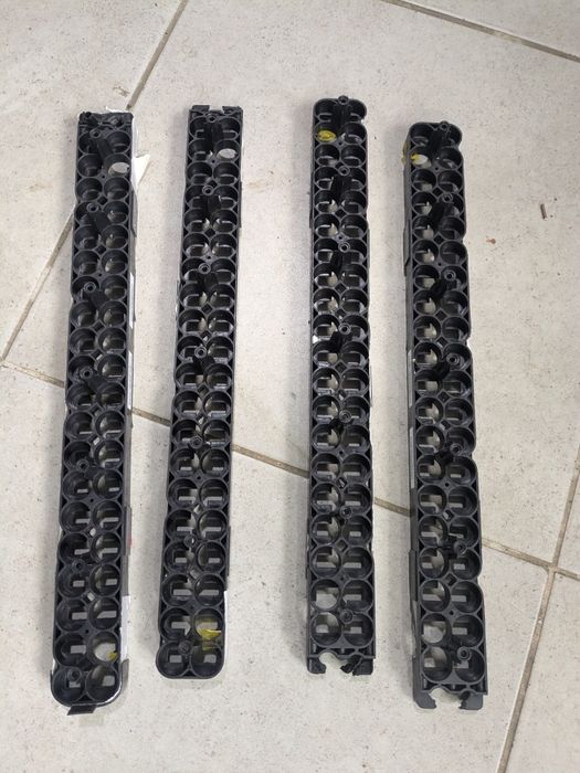 Холдери на батарейки 18650 віддам безкоштовно