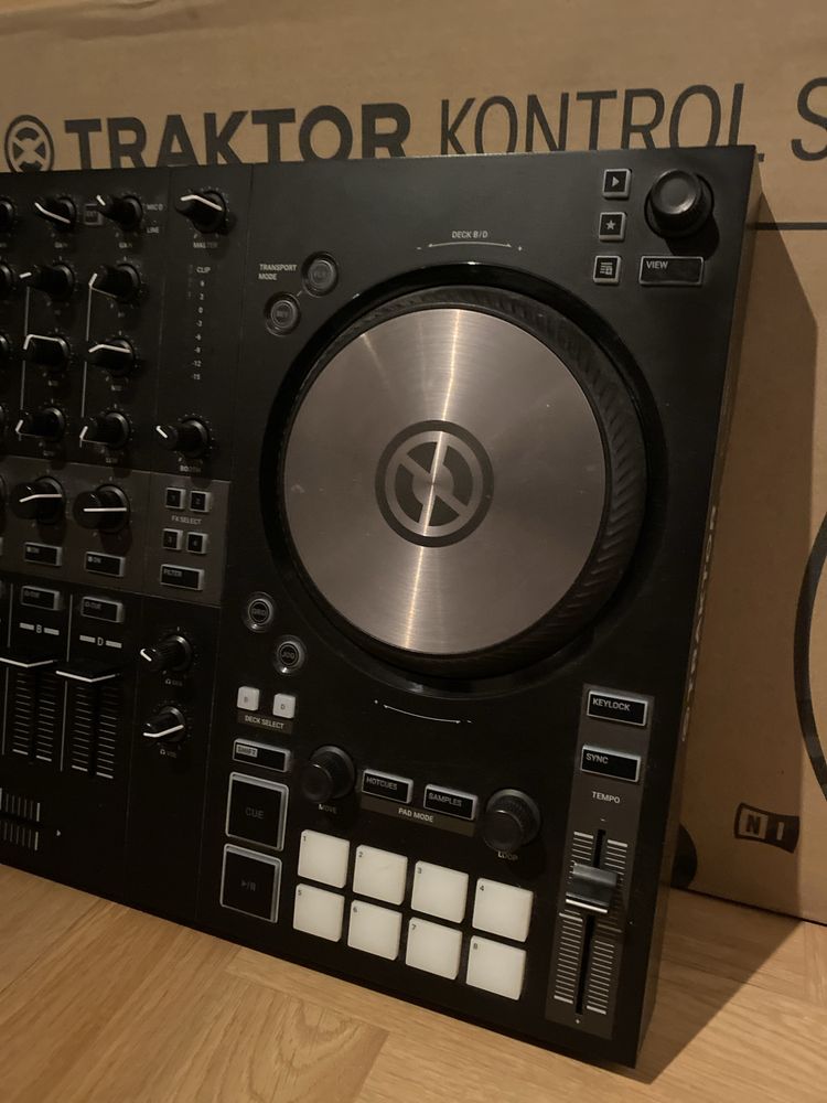 Traktor Kontrol S3 kontroler dj — tylko kontroler, bez licencji