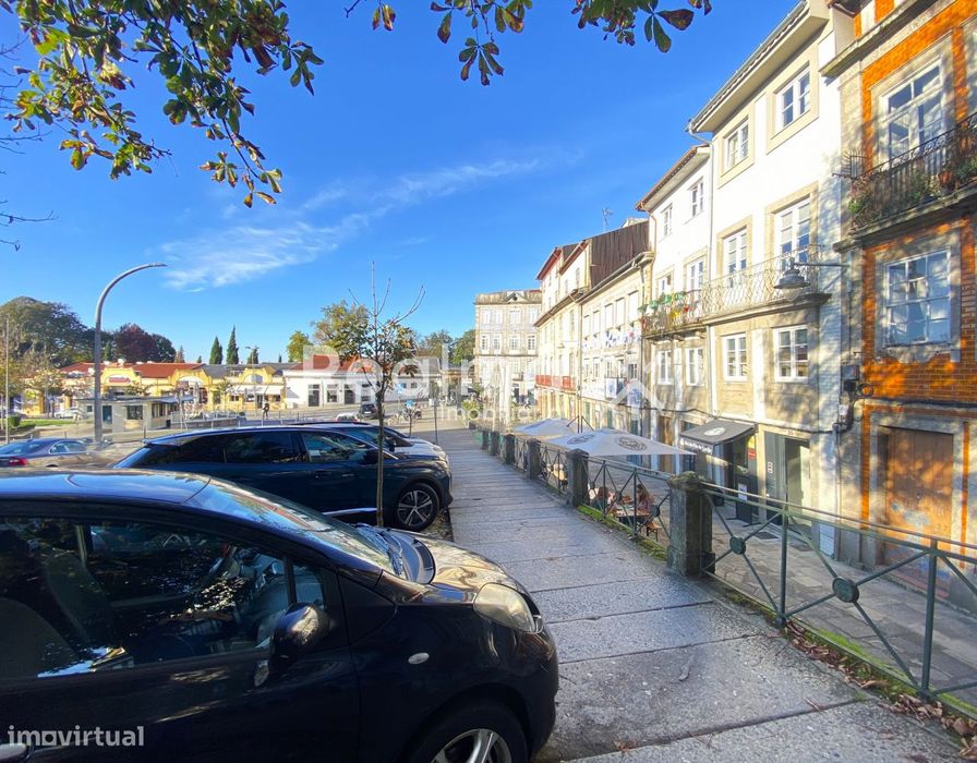 Loja Comercial no Centro Histórico de Braga