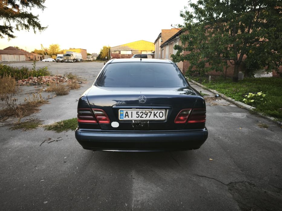 Продам Мерседес 2.2 дизель коробка автомат