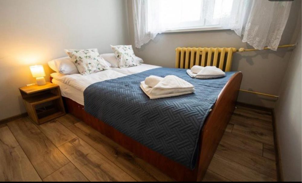 Apartamenty na Wynajem - 6-osobowe/ Centrum/ Parking/ Balkon/ Śniadani