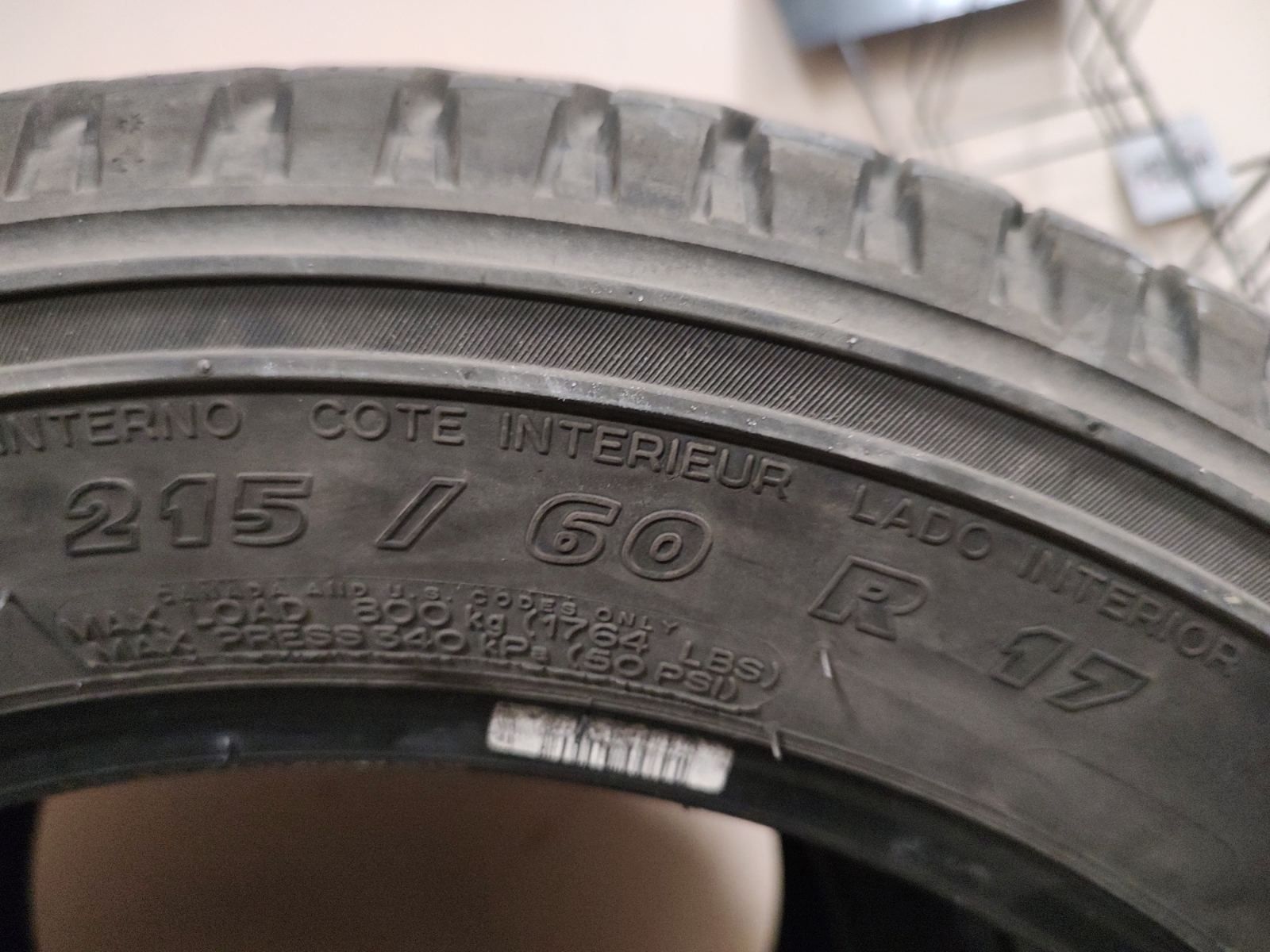 Шины Michelin Latitude Cross 215/60 r17.