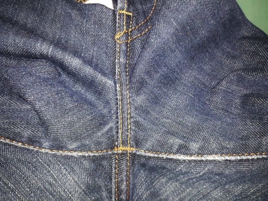 Продам джинсы фирмы "Levis" (Польша).Модель 501