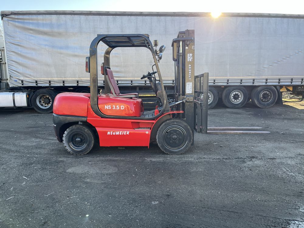 Вилочний навантажувач Nissan 3.5t         Linde Toyota