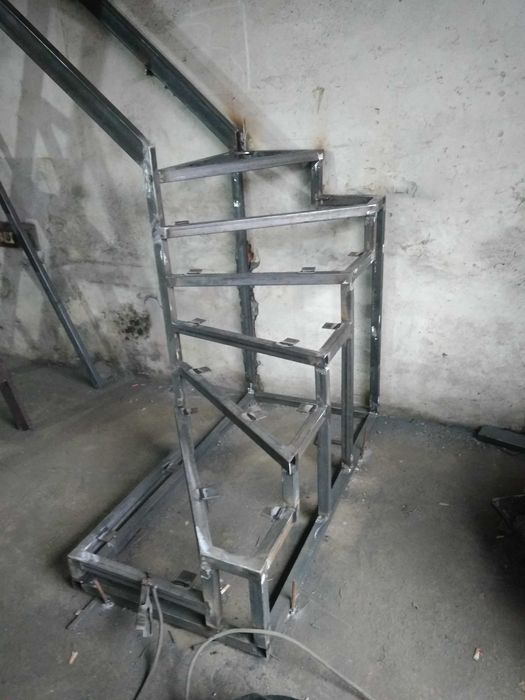Зварювальні роботи Львів,конструкції, сходи, перила, дашки, нержавійка